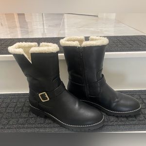 Great condition boots with warm soft insulation